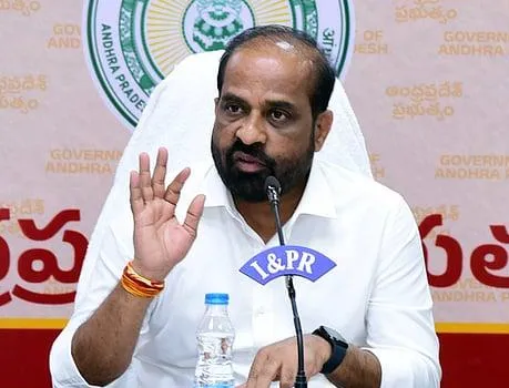అనధికార గైర్హాజరైన ప్రభుత్వ వైద్యులపై చర్యలు.