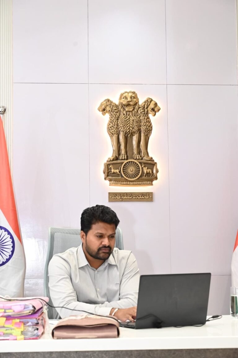 నిరక్షరాస్యత తగ్గించి ప్రతి ఒక్కరికీ విద్య అందించడం అక్షర ఆంధ్ర కార్యక్రమం లక్ష్యం: జిల్లా కలెక్టర్ డా.ఆర్.మహేష్ కుమార్