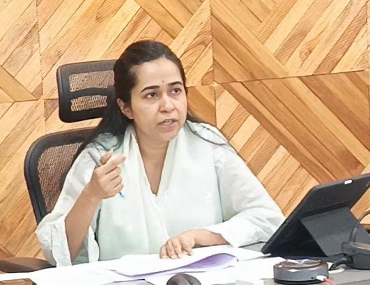 ఔత్సాహిక పారిశ్రామికవేత్తలను ప్రోత్సహించాలి..!